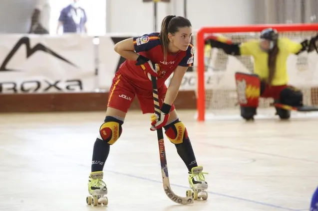 La calderina Laura Puigdueta es proclama subcampiona del món d’hoquei patins