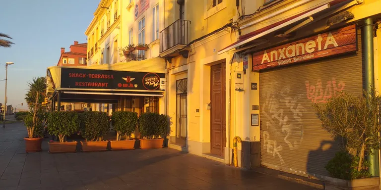 Ens hem acostat a diferents bars i restaurants de VdM per conèixer de primera mà què pensen del tancament de 15 dies