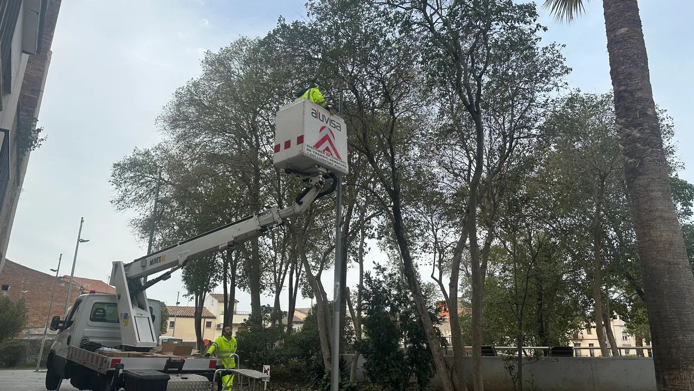 Comença la renovació de part de l’enllumenat públic de Caldes