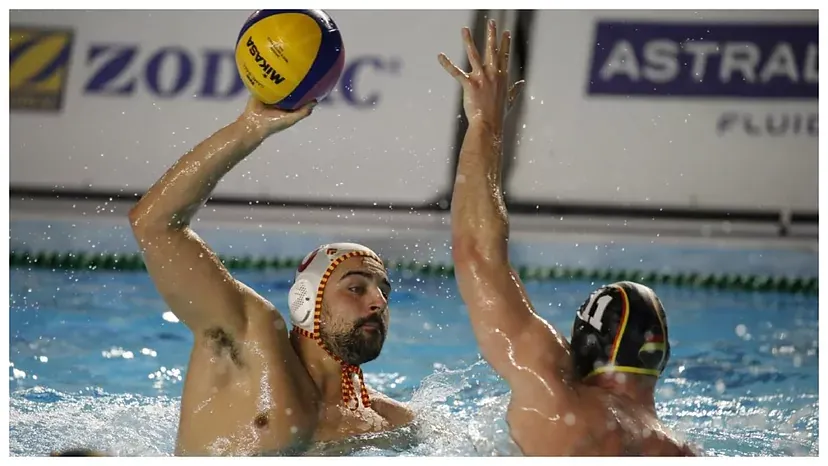 Espanya goleja a Alemanya (16-7)
