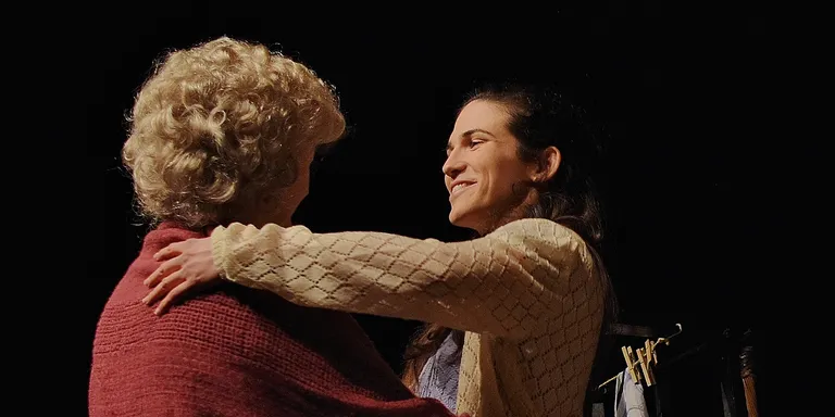 Bon teatre a Pineda amb l'adaptació de l'obra 'La Plaça del Diamant' de Mercè Rodoreda