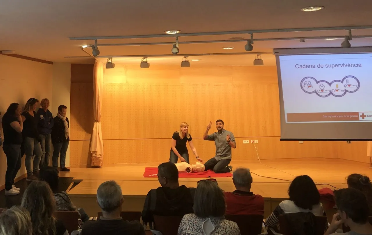 L’Ajuntament de Cambrils formarà la ciutadania sobre primers auxilis i l’ús del desfibril·lador