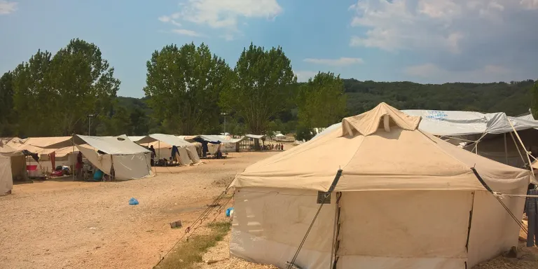 La Seu Solidària endega una campanya de recollida de fons per ajudar els refugiats dels camps de Filippiada i Eleonas