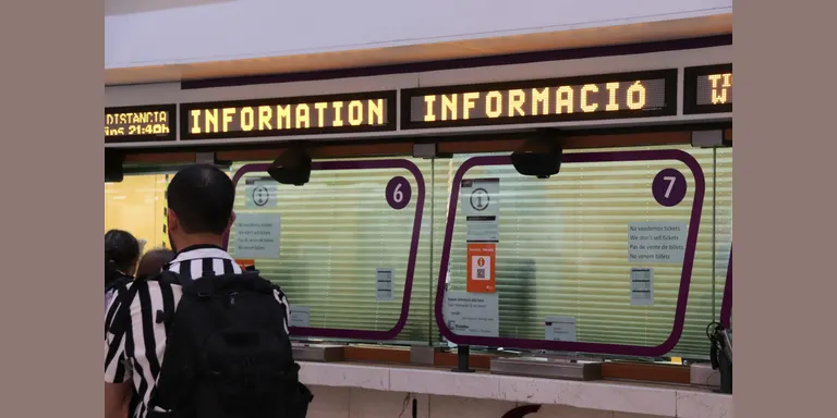 Consum obre un expedient sancionador a Renfe per la gestió de l'avaria de l'R2 Sud