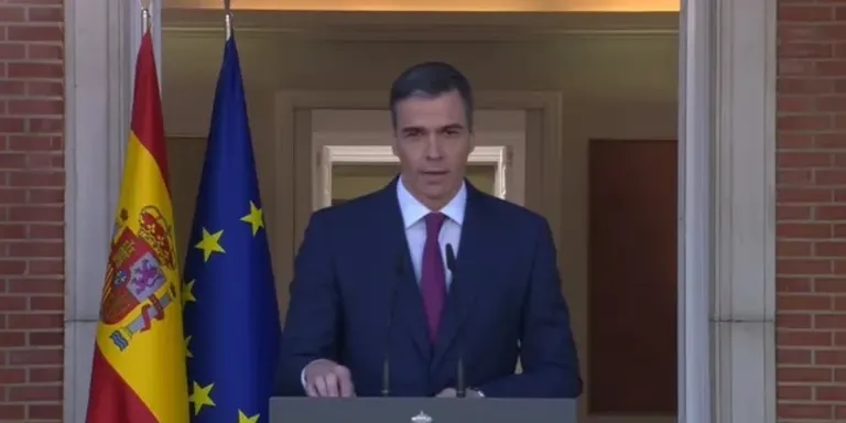 Pedro Sánchez anuncia que continua com a president: "Continuaré amb més força"