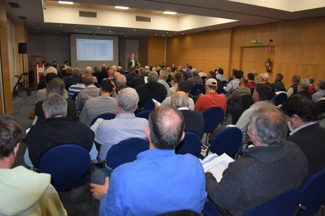 L’assemblea de socis del Nàutic de Cambrils avala els comptes del 2022 i la millora de les infraestructures