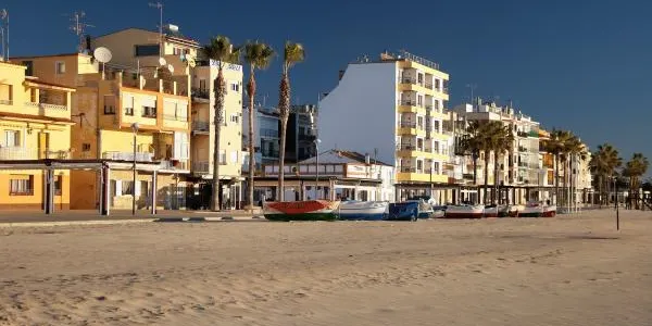 Torredembarra prorrogarà la llicència d’ocupació de les terrasses del Passeig Marítim a Baix a Mar
