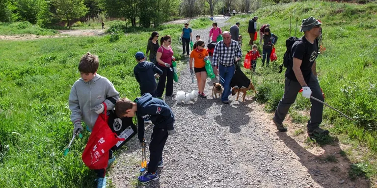 La Fira del Dia de la Terra es trasllada a les places Pearson i de la Nova estació