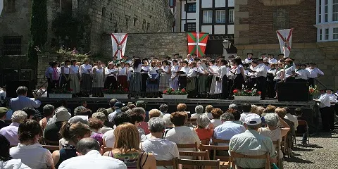 HERRI KANTA, EL DOMINGO