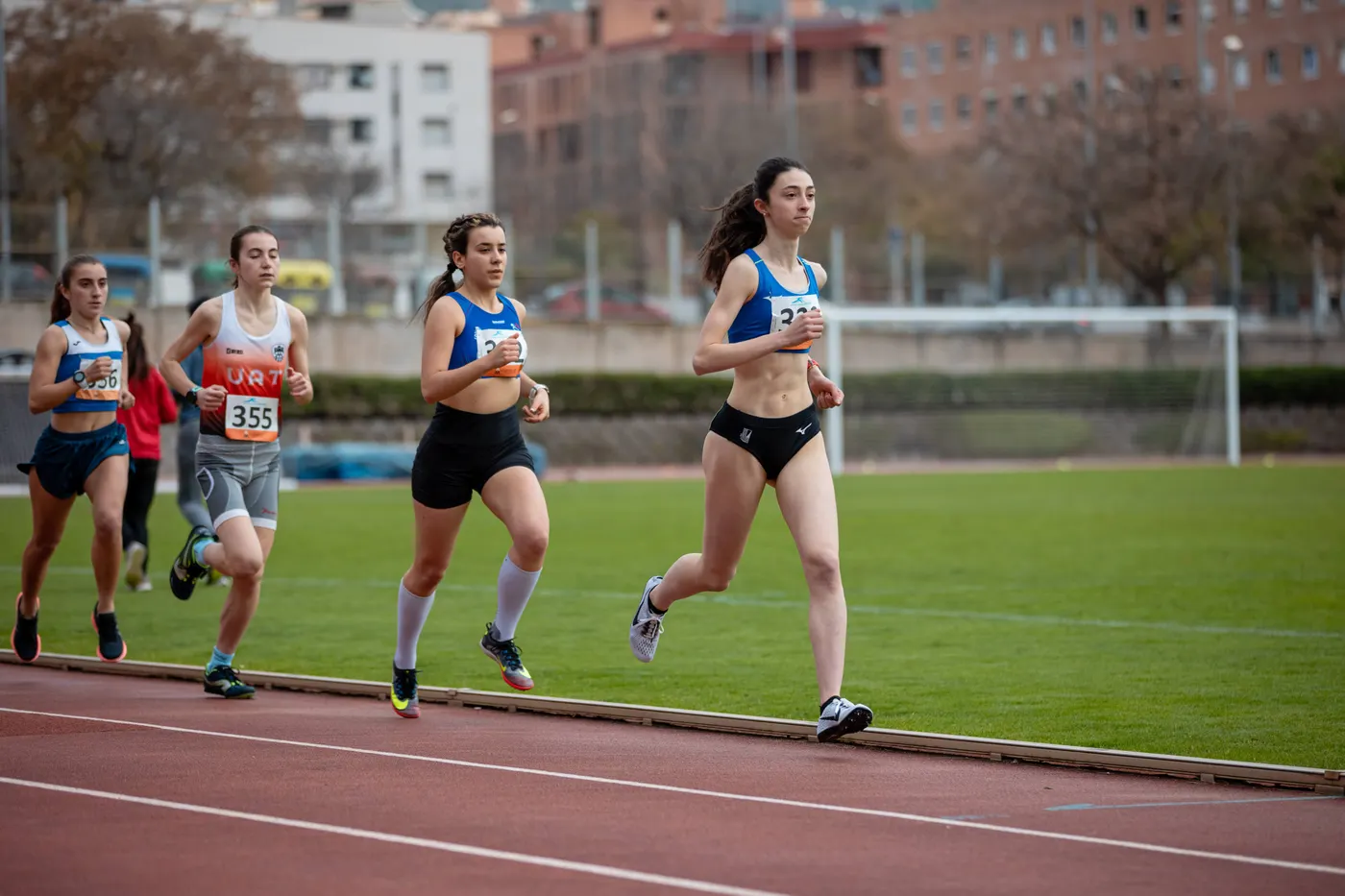 Maria Taggi es penja l’or al Campionat de Catalunya en 5.000m lliures
