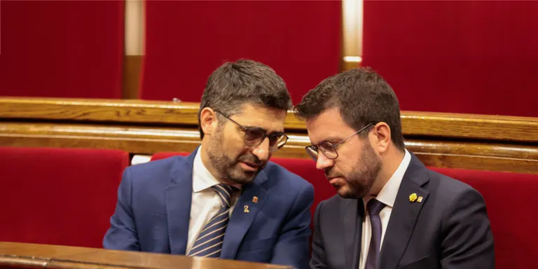 Aragonès destitueix Puigneró perquè li ha perdut la confiança: "Em dol però és del tot necessari per enfortir el Govern"