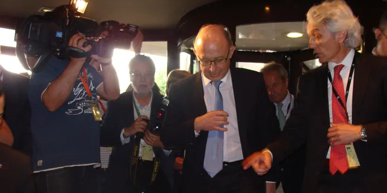 Montoro anuncia a la Seu la creació d'una comissió d'experts sobre la reforma dels impostos
