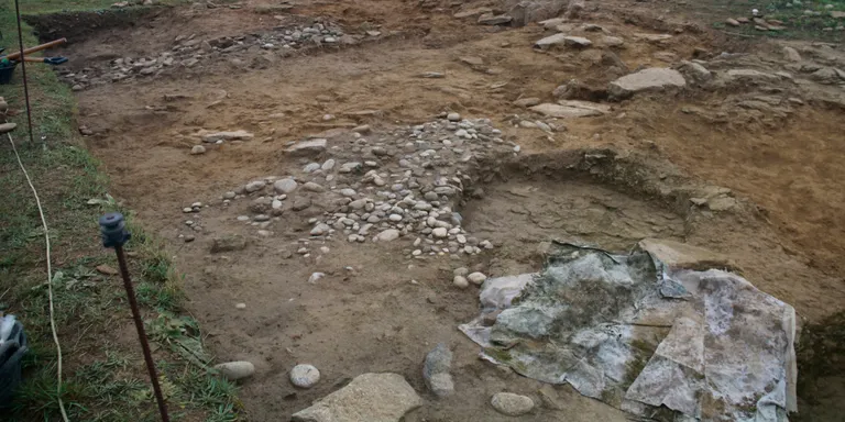 Les excavacions al poblat ibèric de l'Esquerda recuperen estructures d'un planejament urbanístic "més mediterrani"