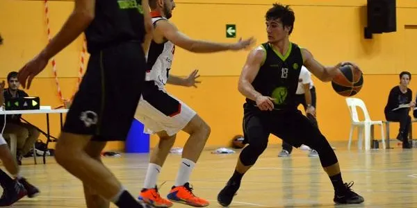 El Bàsquet Teresianes supera el Torredembarra al Pavelló Sant Jordi (60-74)