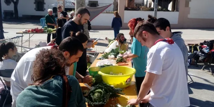 El Cau Flos i Calcat ja prepara l'escudella de recapte davant del Calisay