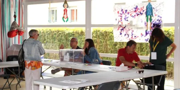 Els col·legis electorals tornen a obrir portes aquest diumenge a Altafulla