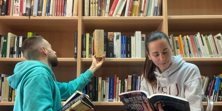 Neix 80.000 paraules, el programa literari amb la Biblioteca Montoliu