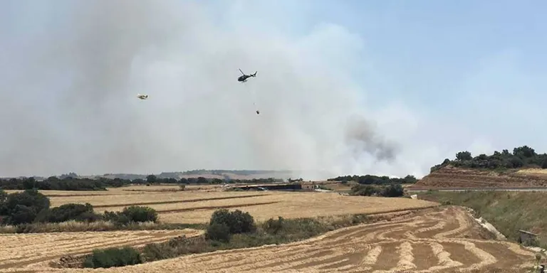Un incendi crema més de 30 hectàrees de rostoll a Oliola