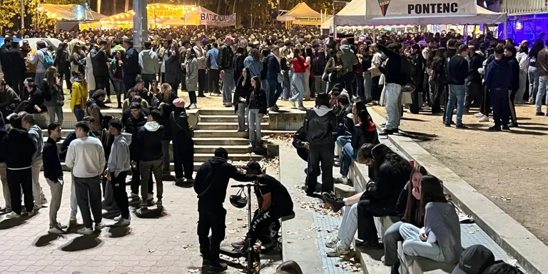 Detingut un jove per fer tocaments a dues adolescents de 14 anys a les Fires de Girona