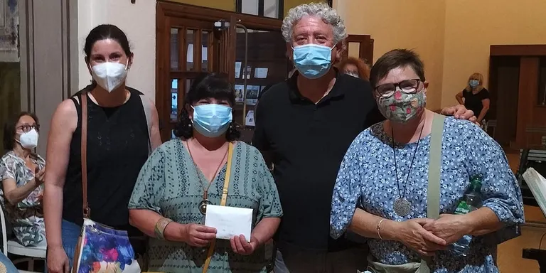 Càritas ha rebut de Fil de Gospel el donatiu de 550 del concert solidari
