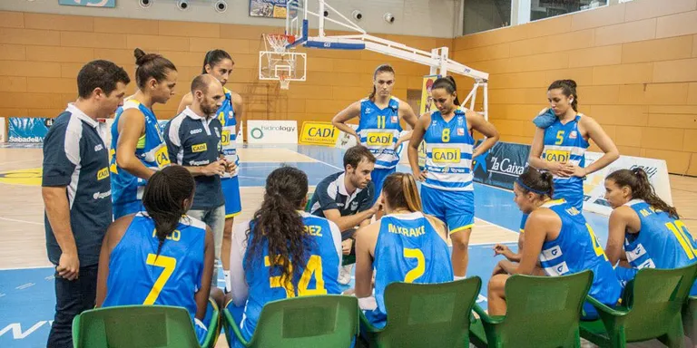 Duel entre el Cadí La Seu i l'Embutidos Pajariel Bembibre a la Lliga Femenina