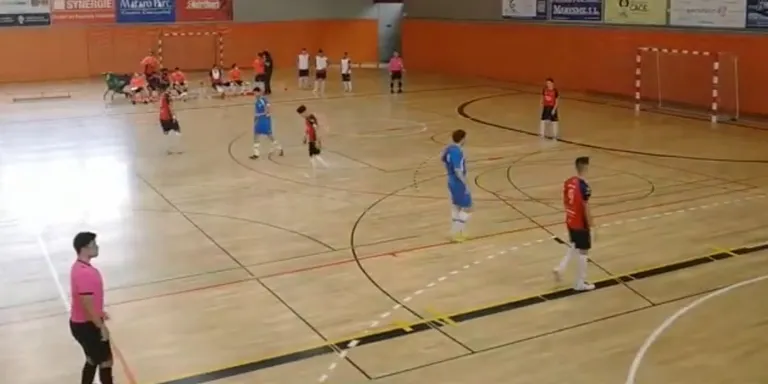El masculí de futbol sala suma la seva quarta victòria consecutiva