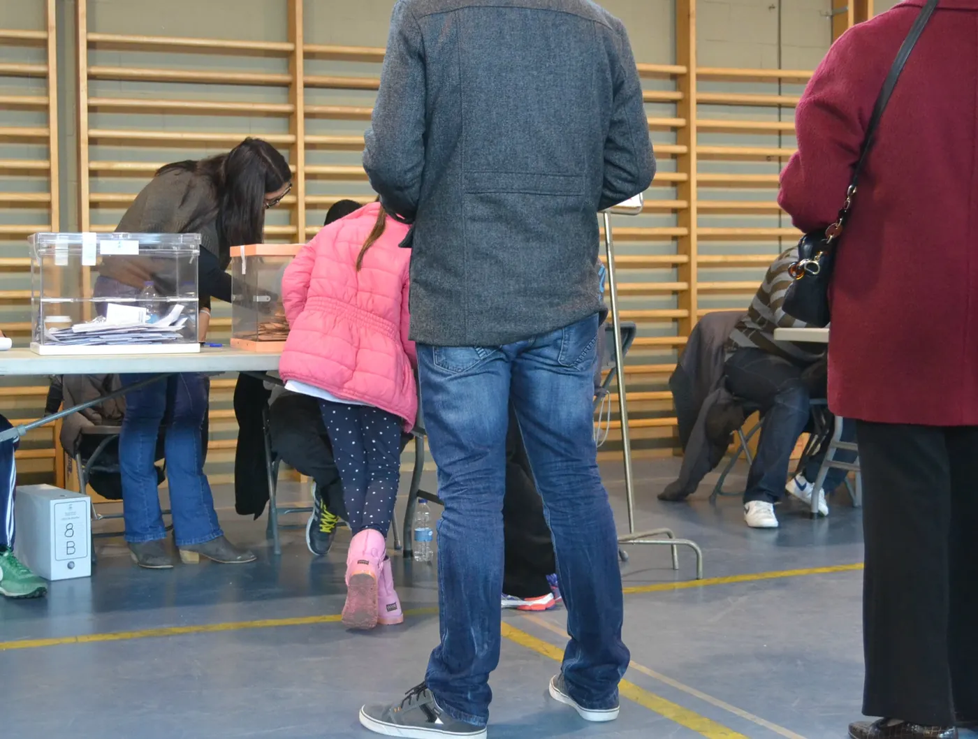 Els tres instituts, l'Escola Mare de Déu del Roser i la Parròquia de Poblenou, a punt per l'1-O