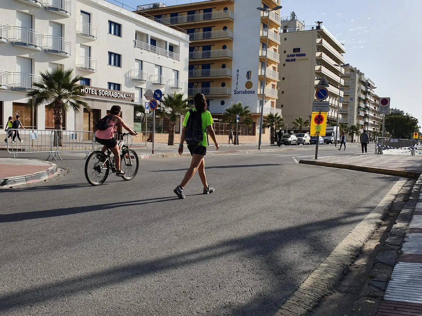 Els vehicles ja podran circular per tot el passeig en els dos sentits