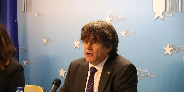 Puigdemont diu a Aragonès que el retorn dels exiliats no pot ser un "pacte polític" amb l'Estat