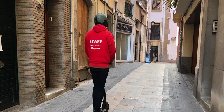 Arenys vol prohibir els patinets elèctrics als menors de 16 anys
