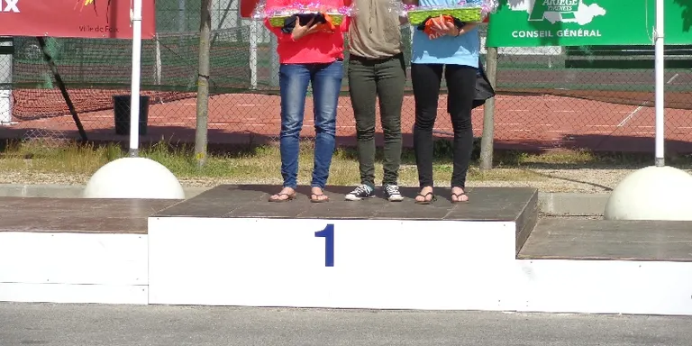 Marta Martínez i Annebel van der Knijff acaben la Copa Pirineus amb medalla