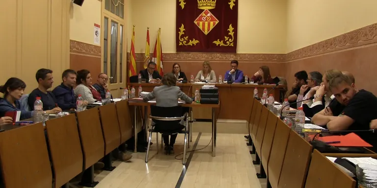 El ple dóna suport tant a la compra de l’HGC com a la construcció d’un hospital a Rubí