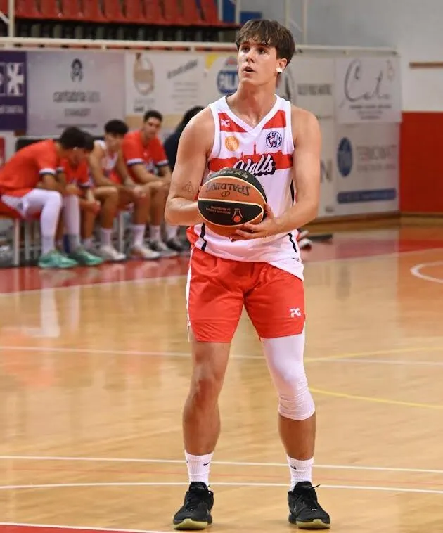 Raül Neila, primer jugador renovat pel CB Valls per a la temporada 2025-2026