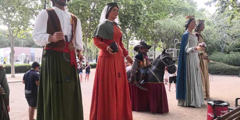Cambrils manté l’esperit de Sant Pere amb un Seguici estàtic al Parc del Pescador