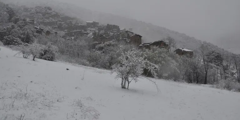 Pluja, neu i despreniments per acomiadar l'abril a l'Alt Urgell