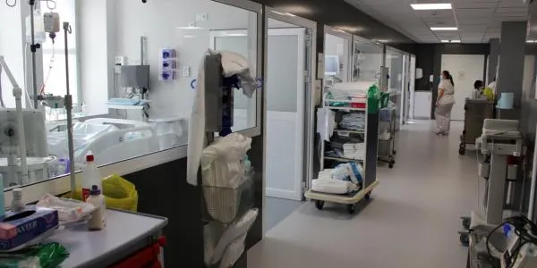 L’Hospital Joan XXIII obre una nova unitat d’intensius amb capacitat per a 8 pacients, dotada per atendre pacients crítics