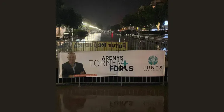 JxA denuncia el robatori de la majoria de pancartes i cartells que han penjat aquesta matinada