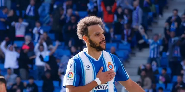 Braithwaite torna a marcar el ritme golejador