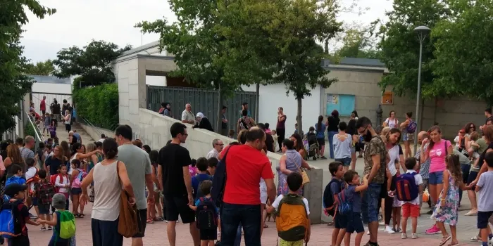 La direcció de l'Escola Sinera nega que s'hagin fet passes per ubicar barracons perquè el centre sigui un Institut-Escola l'any que ve