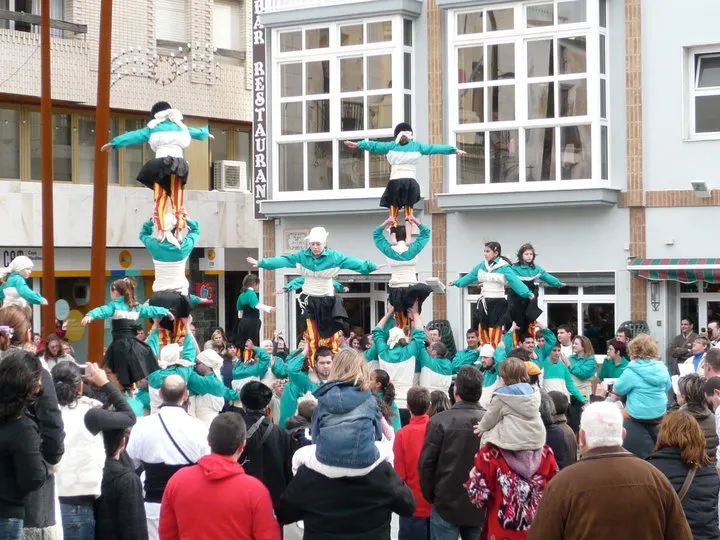 Els Maduixots viatgen a Pego (País Valencià) a la trobada de Muixerangues