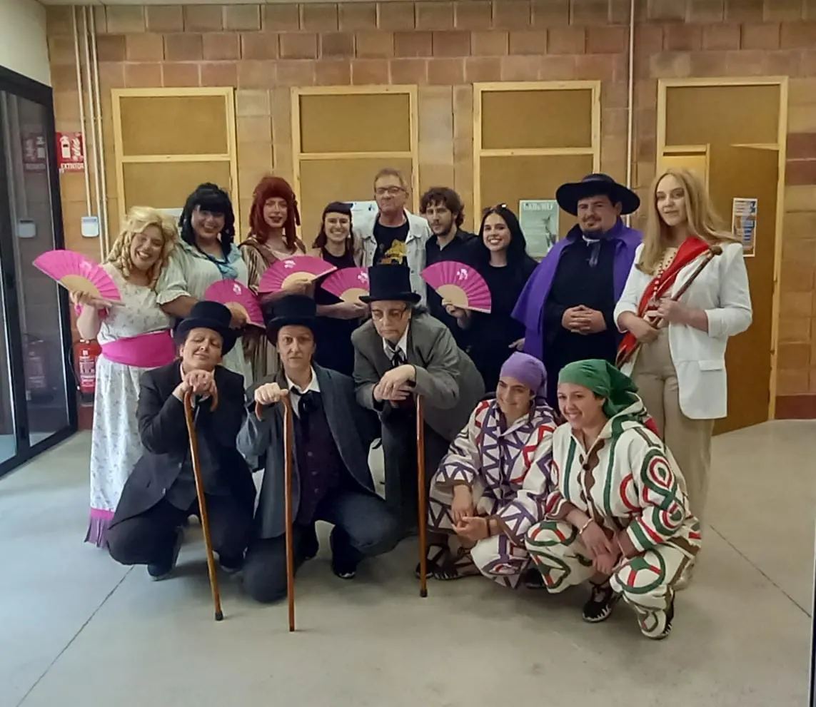 El Ball de Vells presenta el ventall de Sant Joan