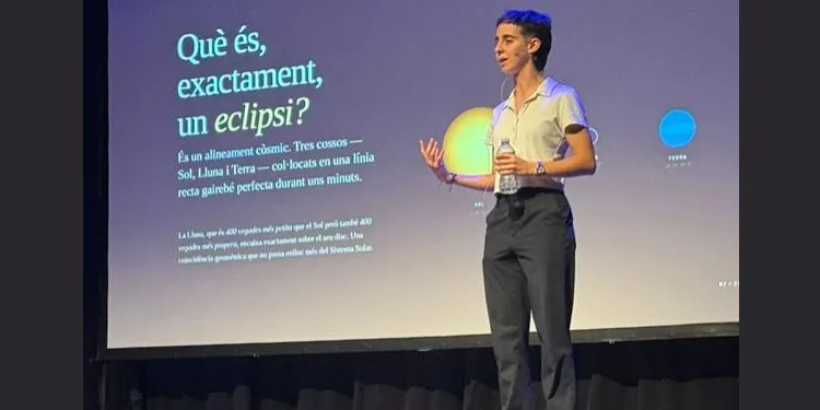 L’Ajuntament d’Altafulla acosta el fenomen de l’eclipsi solar als alumnes de les escoles i a les famílies