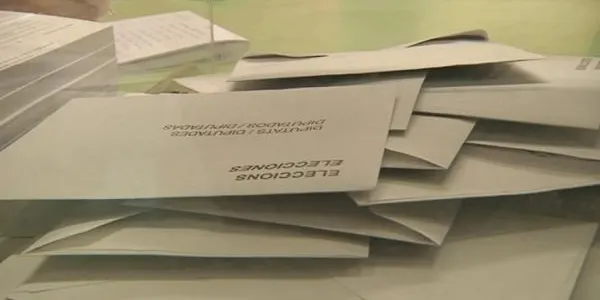 Quatre recursos davant la justícia per impedir que es posposin les eleccions al Parlament