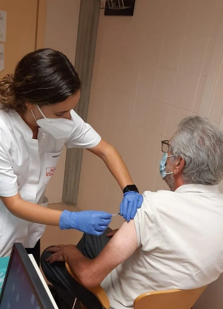 Aquesta setmana comencen a administrar la tercera dosi de la vacuna a les residències del Solsonès