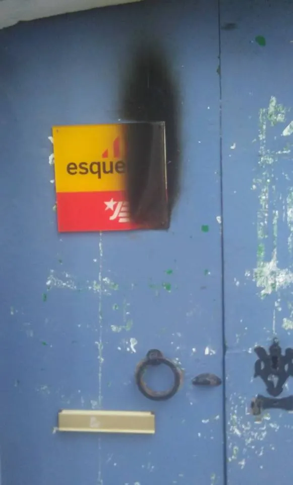 Atacada la seu d’ERC-VdM Diu Sí