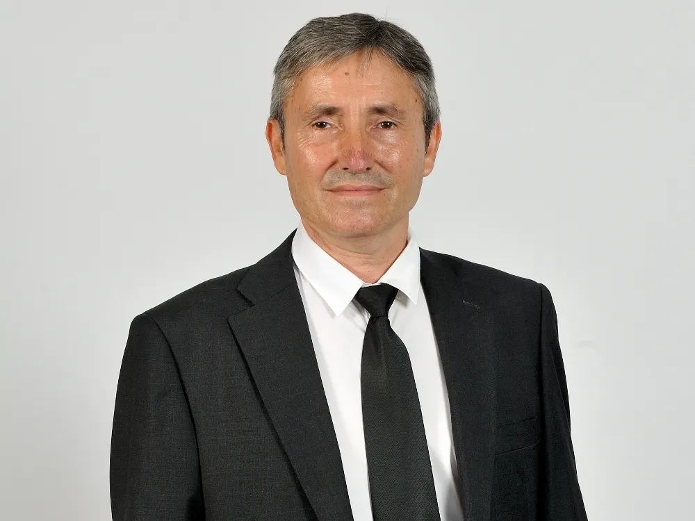 José Abadías - C's