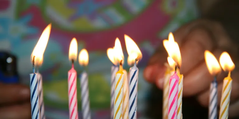 L'Ajuntament vol que cap infant es quedi sense celebrar el seu aniversari