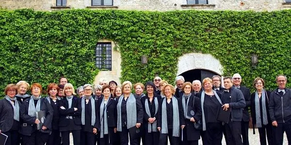 La Coral Nous Rebrots i la Coral Unda Maris ofereixen un concert al patí d’armes del Castell d’Altafulla aquest dissabte