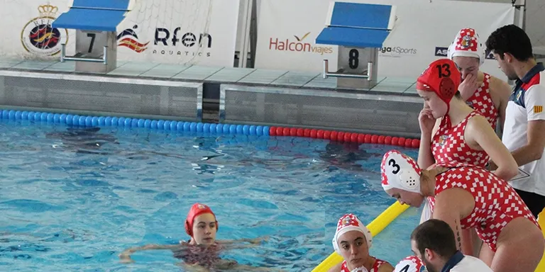 Comiat d’una bona temporada per al CN Rubí femení