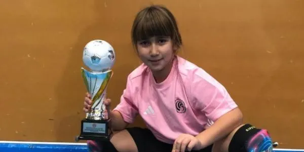 La jugadora del CFS La Pobla de Montornès, Martina Garriga, obté la 4a plaça en els Campionats Comarcals de FS